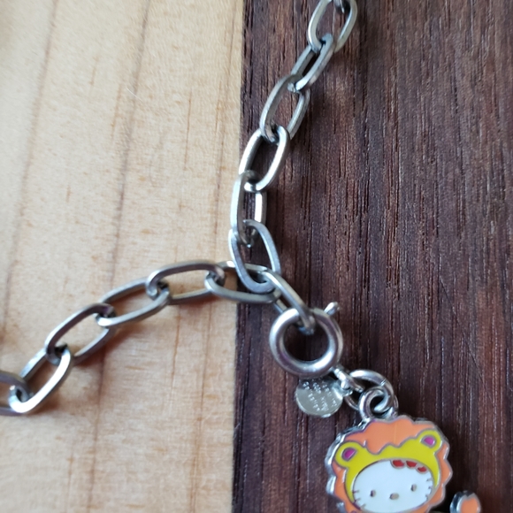 Hello Kitty Leo Zodiac chain link bracelet - Picture 8 of 11